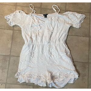 Rue 21 White Romper Large